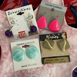 Vintage 1980’s Bundle of Earrings Pierced Napier, Directions, & More ❤️💕